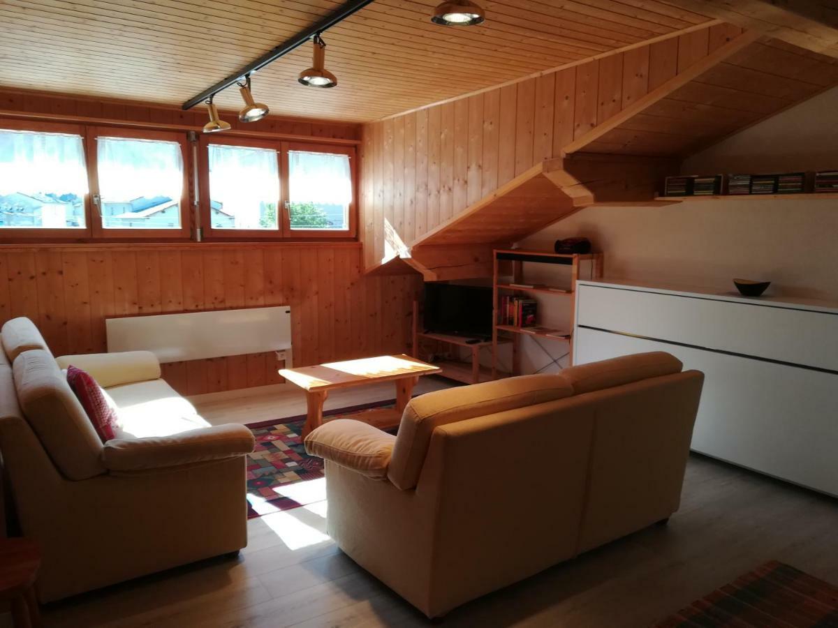 Confortevole Mansarda Di Montagna Poschiavo Exterior photo